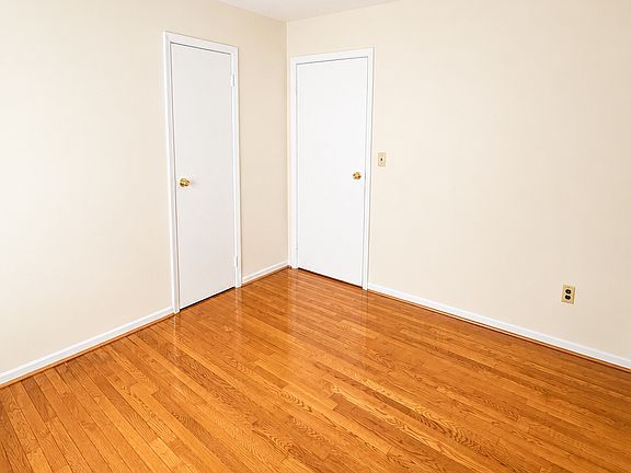 4th image of 83 Wilson Ave #0