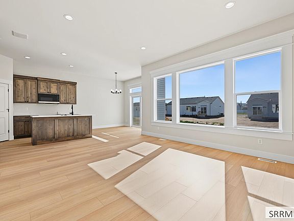 2nd image of 3088 Blue Muse Rd