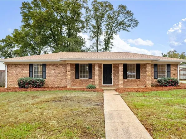 1586 Regency Dr, Mobile, AL 36693