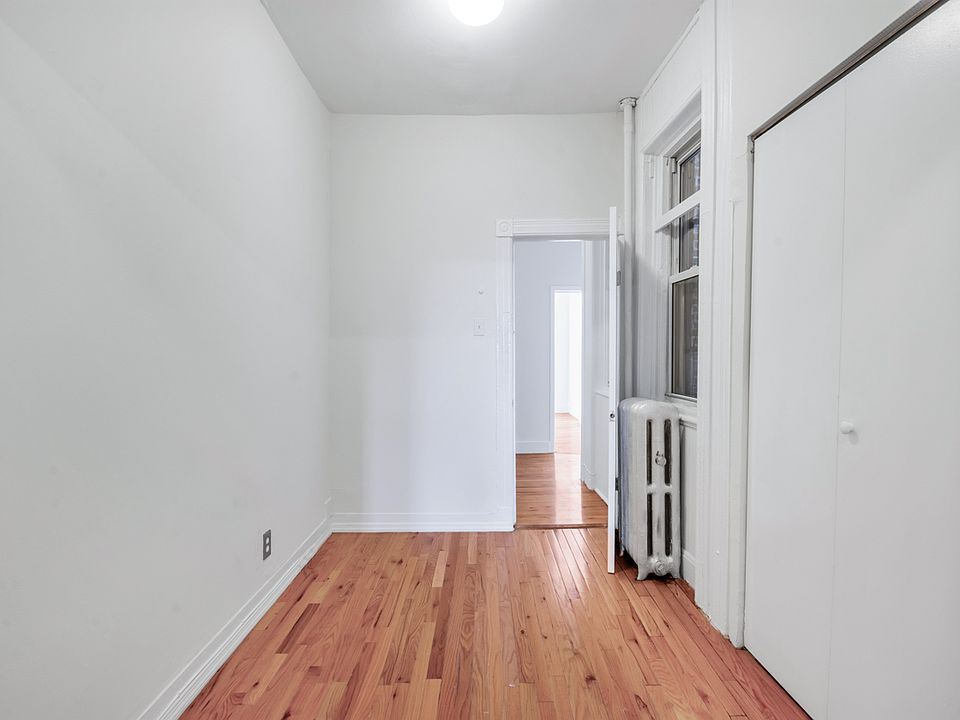2nd image of 255 Pacific St APT 2E