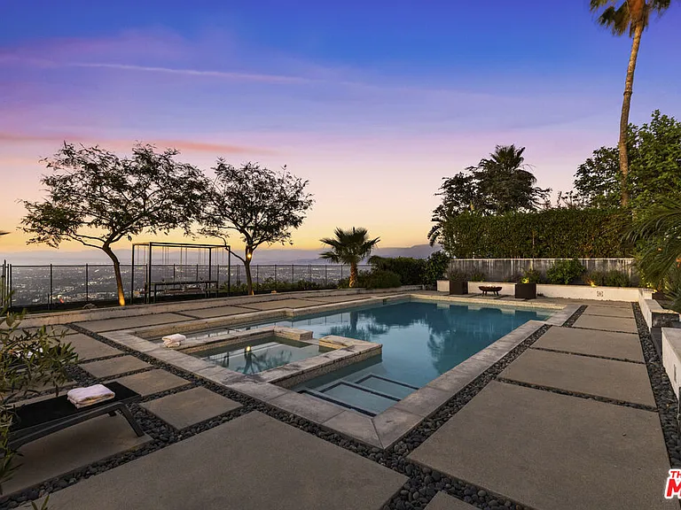2715 Edwin Pl — Photo 44