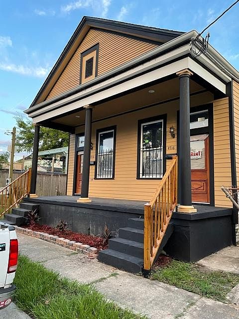 1st image of 4716 Burgundy St