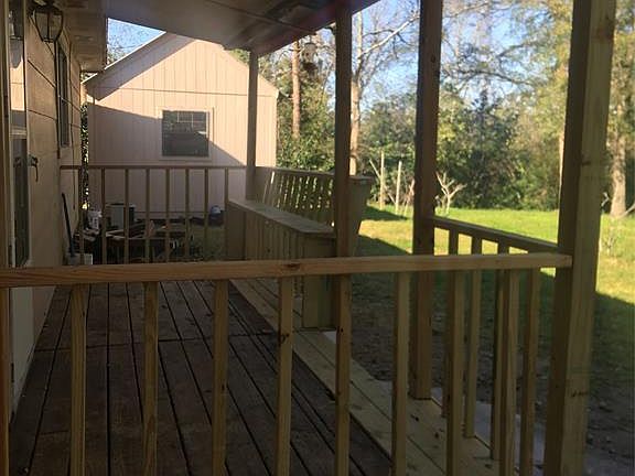 3rd image of 919 Hickory Dr