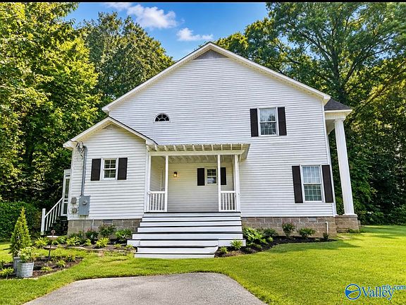 3rd image of 480 Mountain Oak Trl