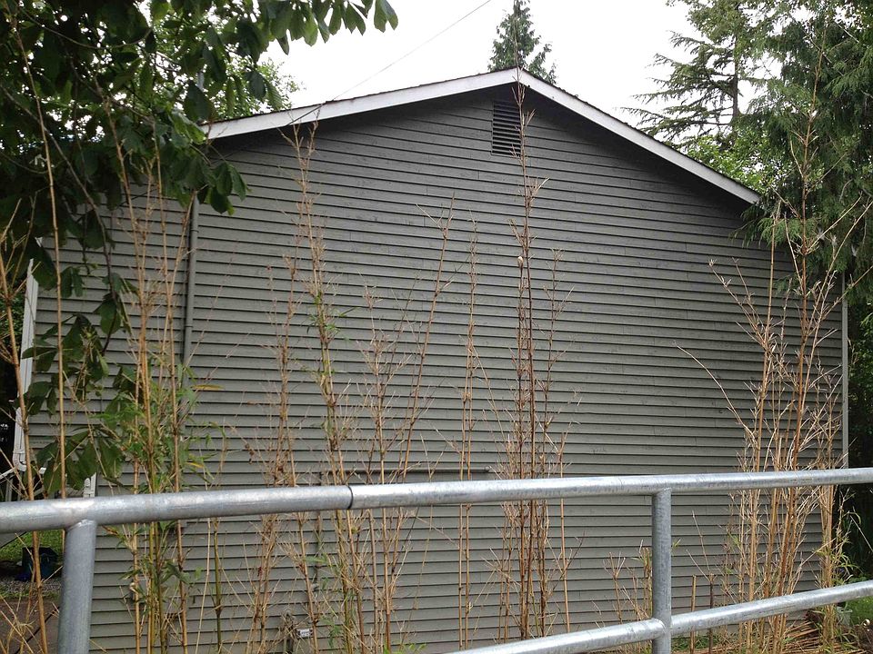2nd image of 2340 NE 86th St