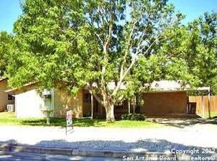 12824 Welcome Dr, Live Oak, TX 78233