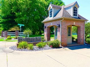 6012 Bishopsgate Rd, Evansville, IN 47710