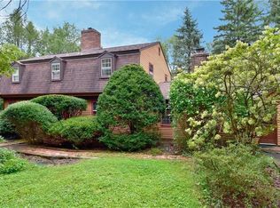 116 Mayflower Dr, Pittsburgh, PA 15238