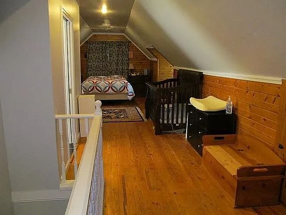 4th image of 3651 Delaine Ave