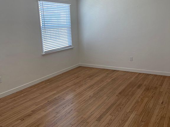 2nd image of 2685 Santa Fe Ave