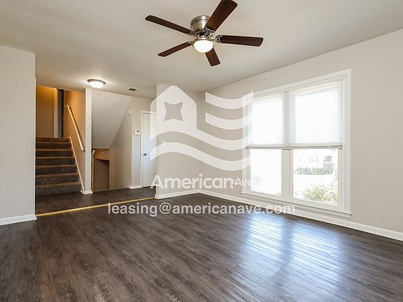 40165_005_wm_-_living_room_13185181.jpg