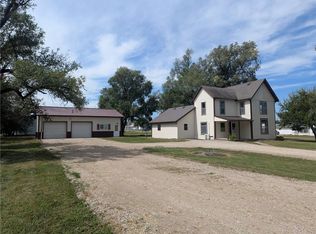 301 Beech St, Garden City, MO 64747