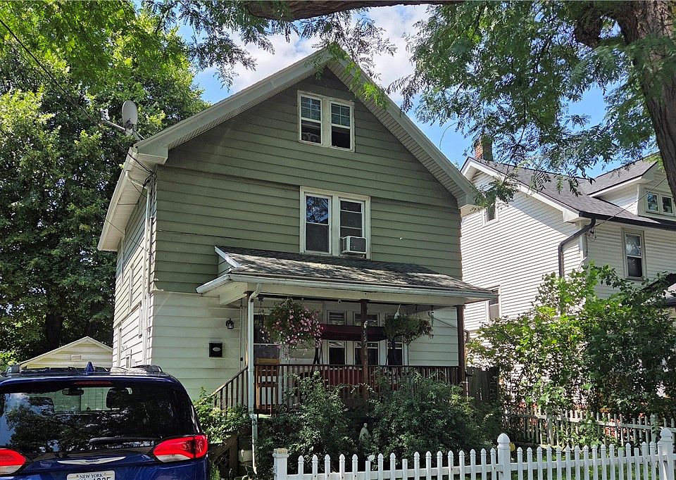 1st image of 351 Glide St