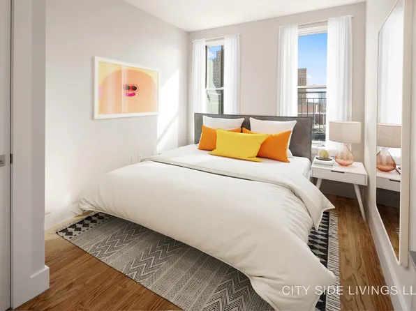 998 Carroll Street image 3 of 13