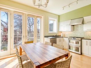 293 Hoyt St, Brooklyn, NY 11231