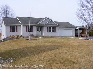 1316 Divine Dr, Eaton Rapids, MI 48827