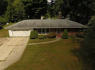 160 Mason Rd, Battle Creek, MI 49015