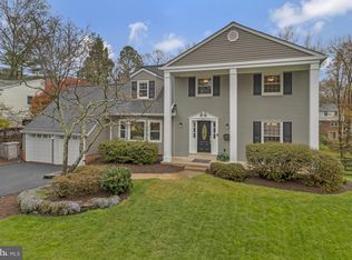 6017 Commack Ct, Springfield, VA 22152