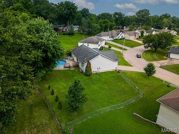 4th image of 2446 Cheetah Ln