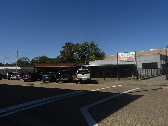 2nd image of 1 NW Martin Luther King Ave