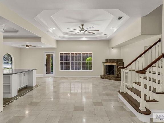 5th image of 304 Sunflower Ave