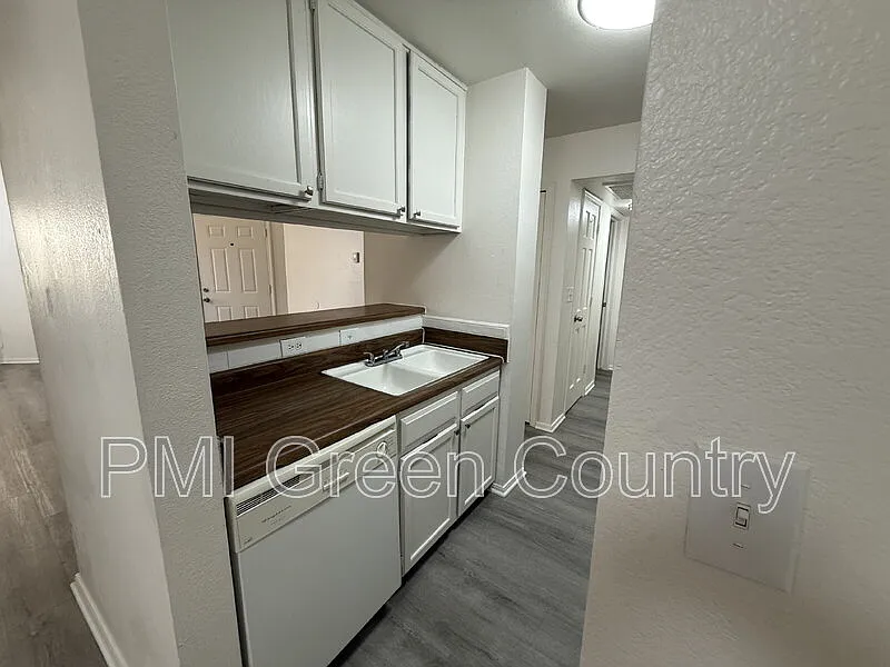 2 bed, 2.0 bath, 1100 sqft, $995 — Photo 4