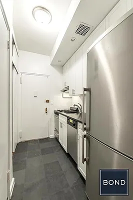 Rented by Bond New York | media 7