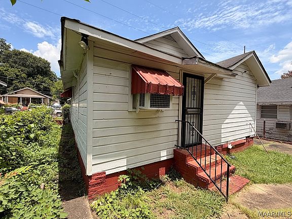 5th image of 643 Emerson St