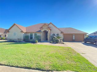 23 Texian Trl N, Angleton, TX 77515