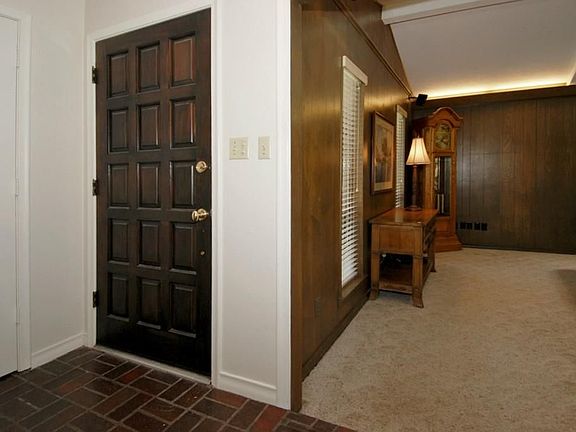 3rd image of 2100 Cornell Dr