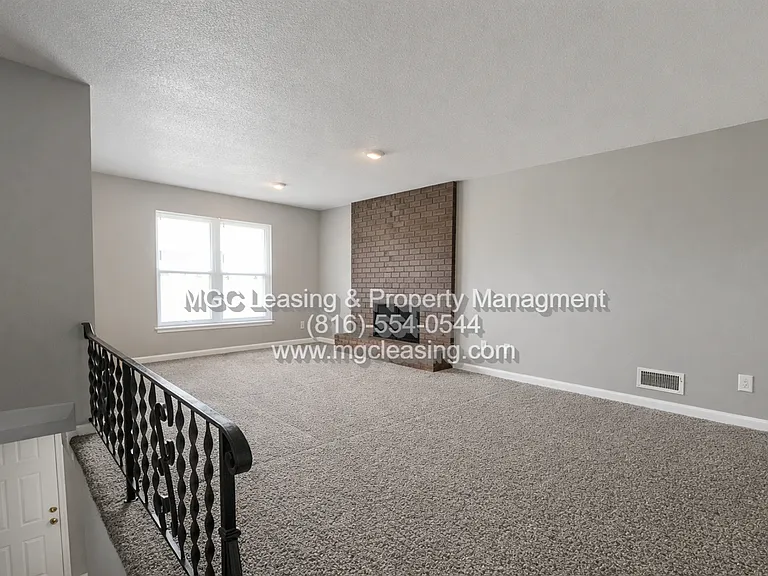 10211-10213 E 78th St — Photo 8