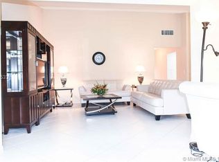 2027 SW 16th Pl, Deerfield Beach, FL 33442