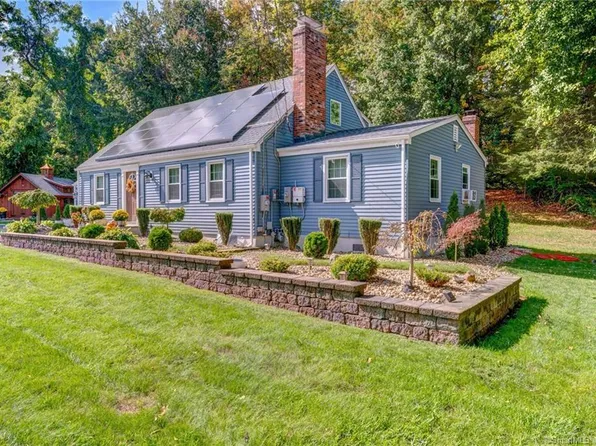449 Buttonball Lane, Glastonbury, CT 06033
