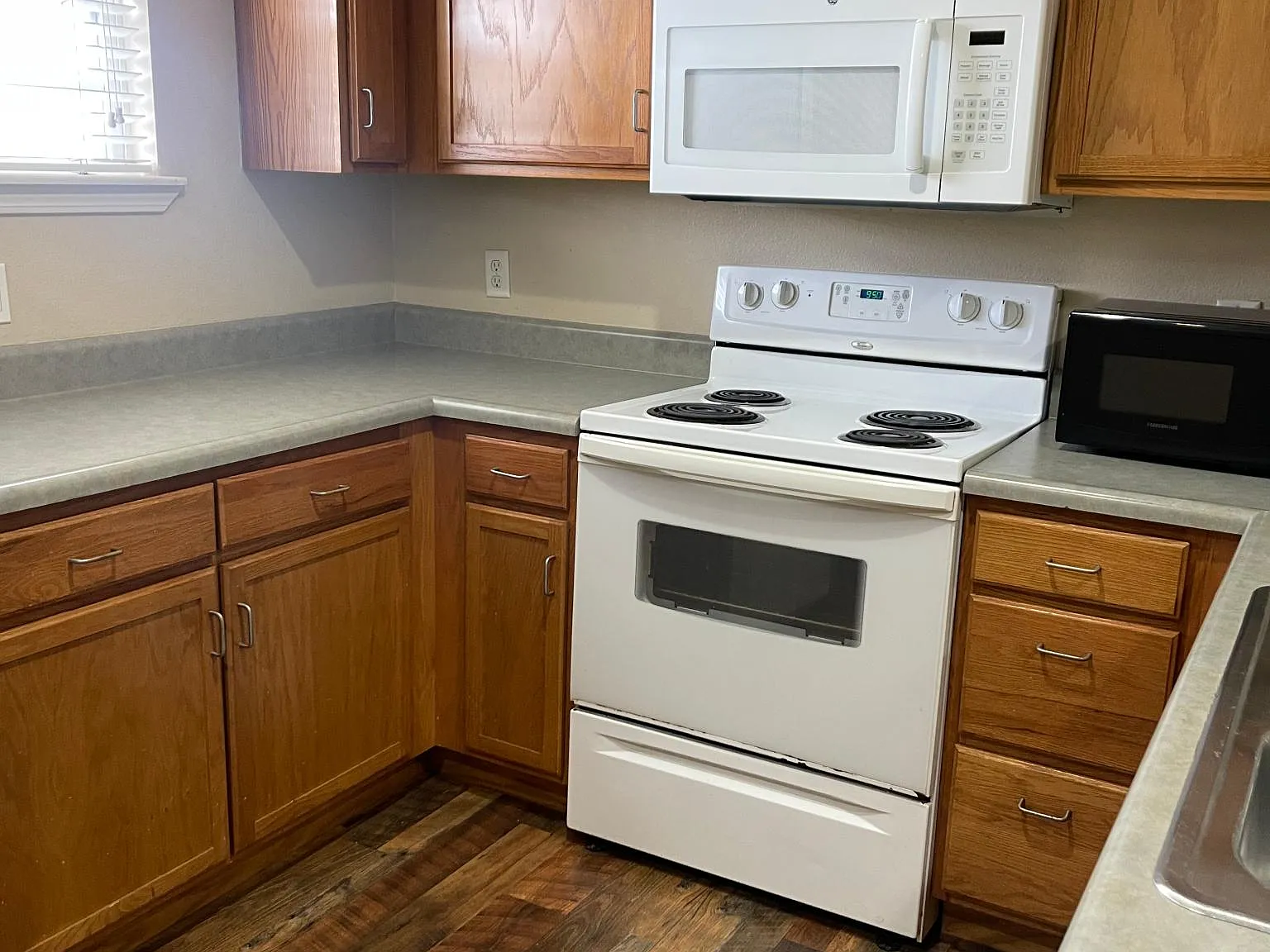 103 Garden Cir — Photo 3