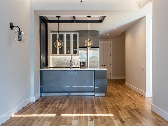 3rd image of 670 Pacific St #133