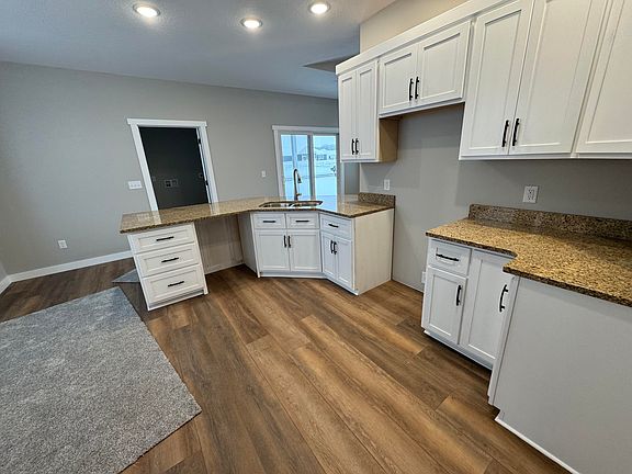 2nd image of 1218 Brittany Dr