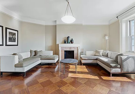 3rd image of 151 Central Park W APT 6N