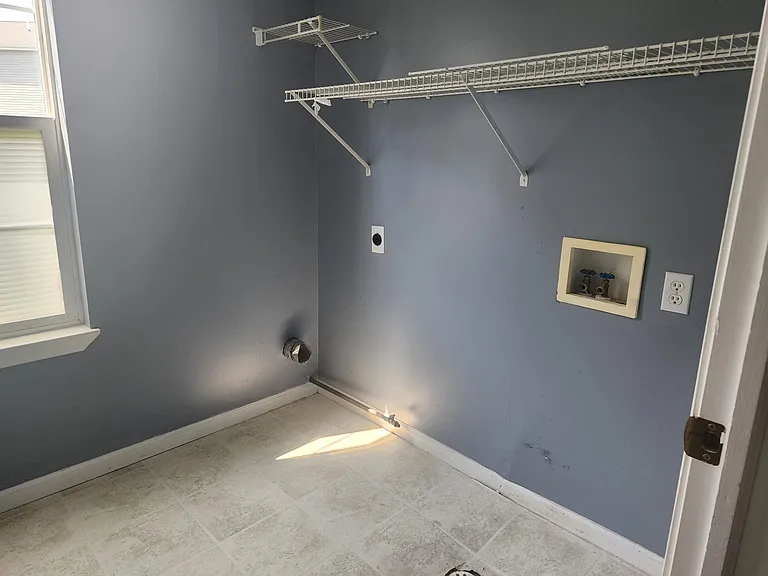 204 Ariel Ct — Photo 12