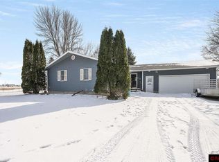 501 Homewood Dr N, Welcome, MN 56181