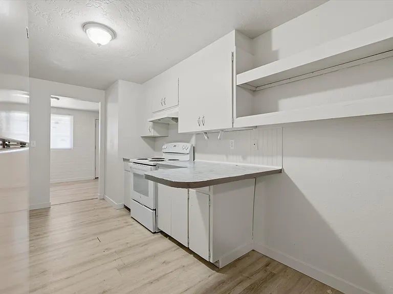 3114 Iowa Ave #1 — Photo 8