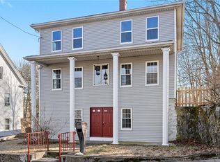 32 Potter Ave, West Warwick, RI 02893