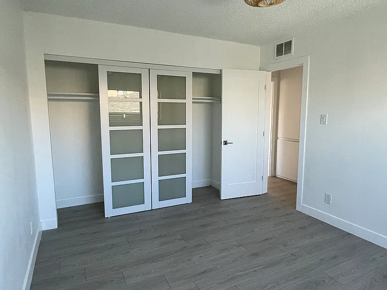 1125 Rexford Dr #12 — Photo 14
