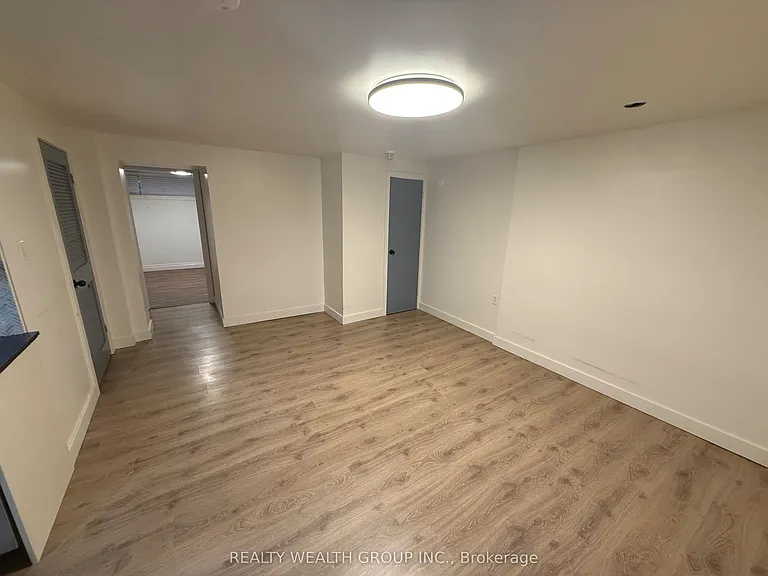 82 Elvaston Dr #BASEMENT — Photo 10