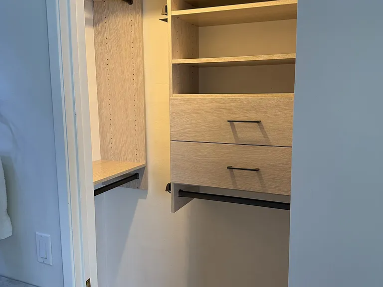 1830 Colby Ave #7 — Photo 17