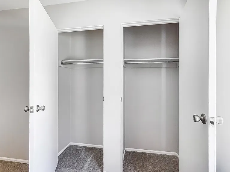 Chelsea Garden Apartments — Photo 17