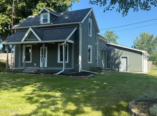 1048 E Riverview Ave, Napoleon, OH 43545