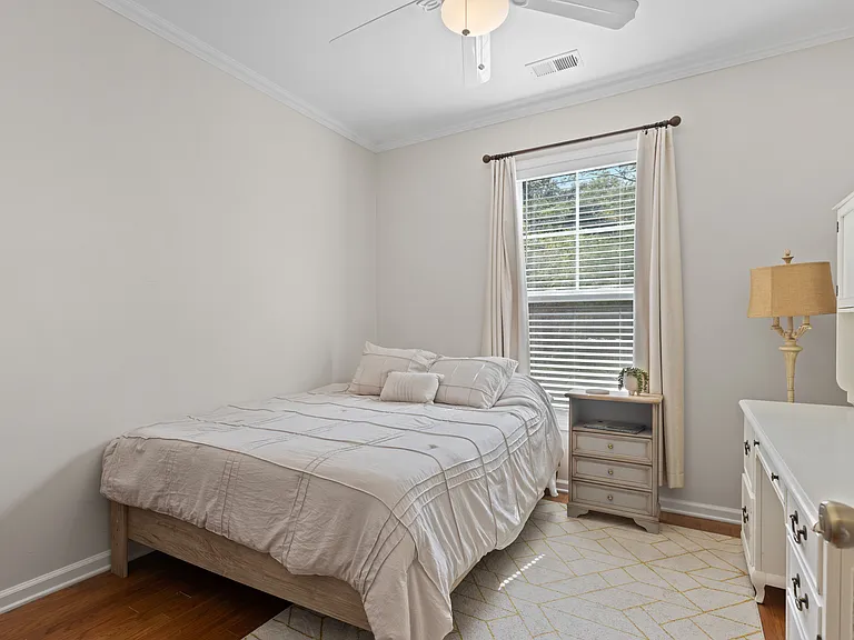 407 River Pl — Photo 13