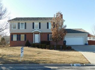 2007 Cactus Rd, Dodge City, KS 67801