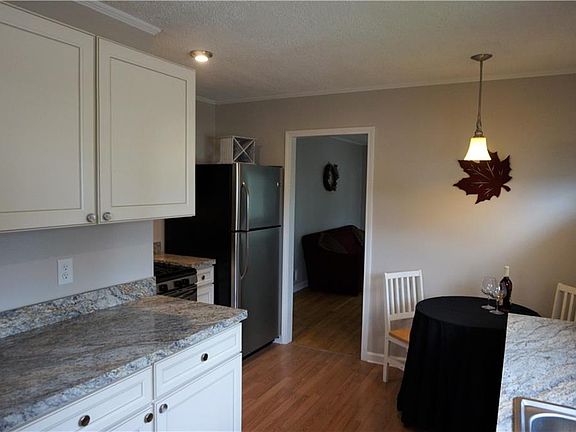 3rd image of 612 N Highland Ave