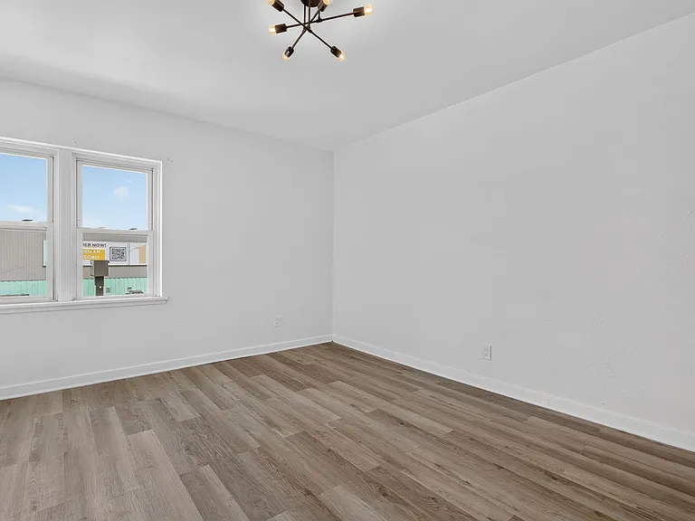 705 Washington St #2F — Photo 6